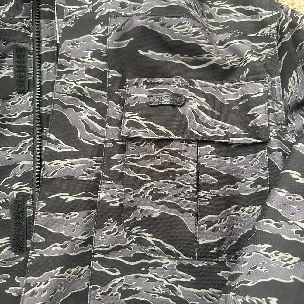 Volcom Alternate Snowboard Jacket - image 2